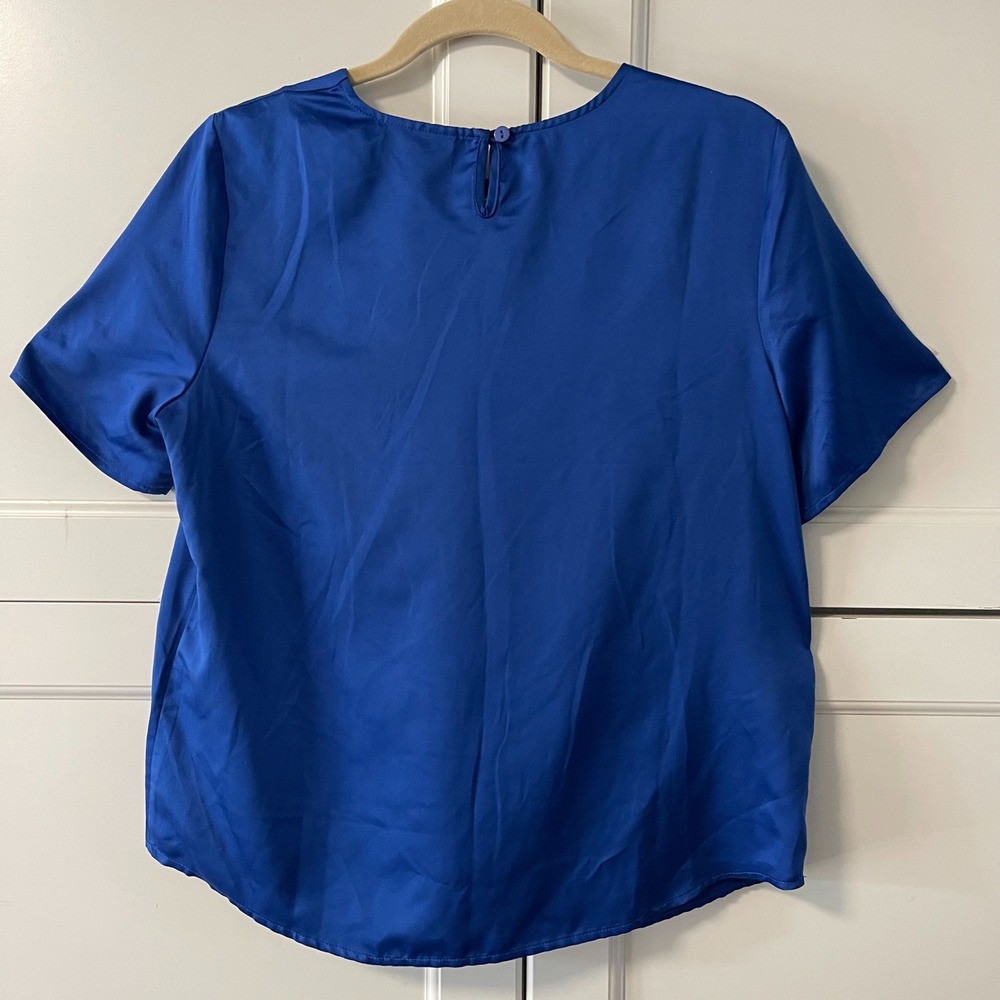 The Tog Shop Petites Royal Blue Pleated Neck Satin Blouse Short Sleeve 12P - Picture 2 of 5
